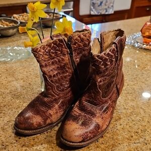 BED|STU Brown Leather Boot Branding Detail